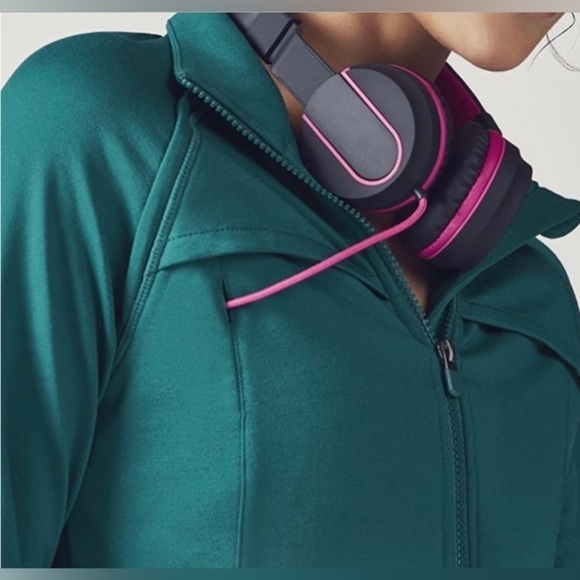 Sm Fabletics kimmy baltic teal green perfect condition performance track jacket - Picture 2 of 15